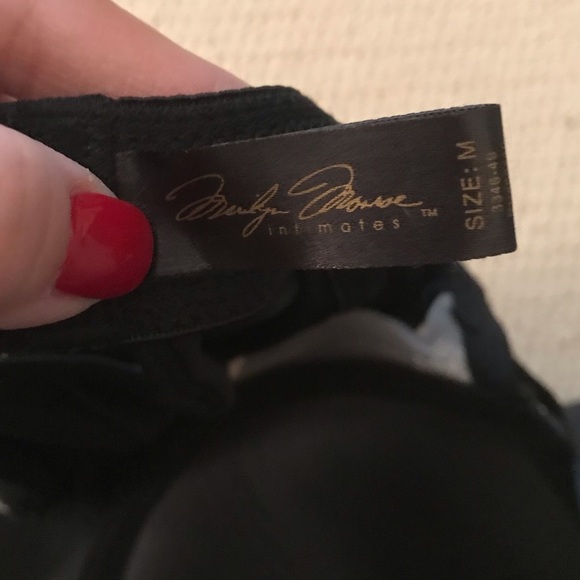 MARILYN MONROE Medium Black Dot Lace Chemise Nightie Slip R $45 - Picture 5 of 6